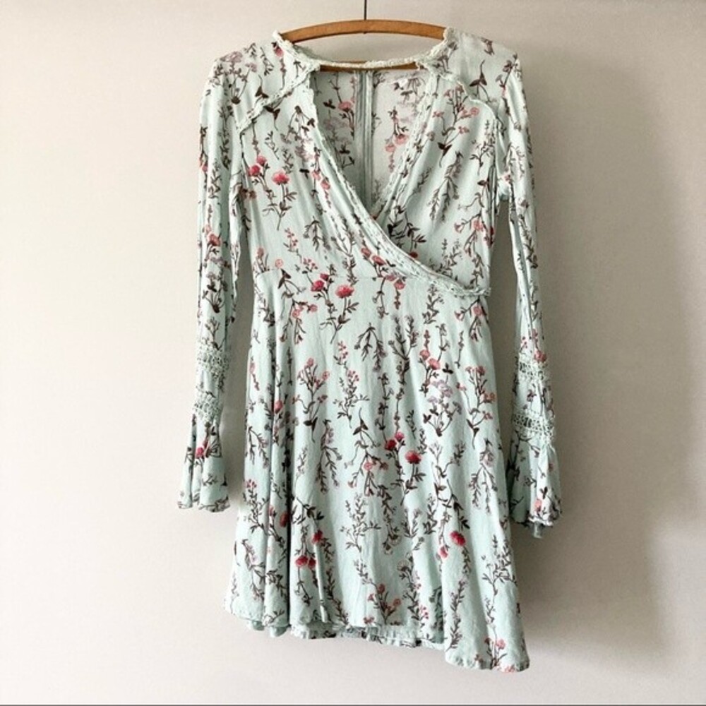Taylor &‎ Sage Floral Mint Mini Dress